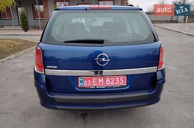 Универсал Opel Astra 2008 в Лохвице