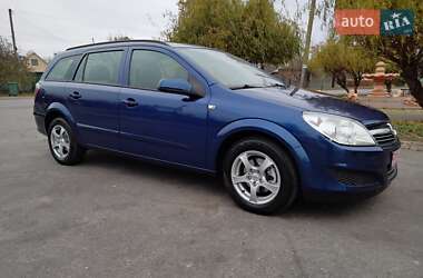 Универсал Opel Astra 2008 в Лохвице