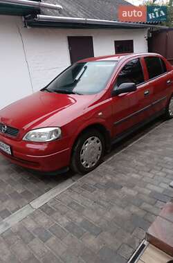 Седан Opel Astra 2007 в Путивле