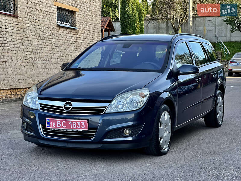 Универсал Opel Astra 2008 в Ровно