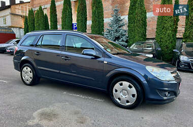 Универсал Opel Astra 2008 в Ровно