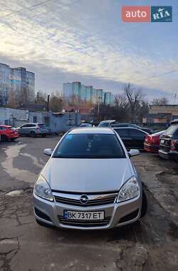 Універсал Opel Astra 2008 в Рівному