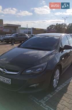 Седан Opel Astra 2015 в 