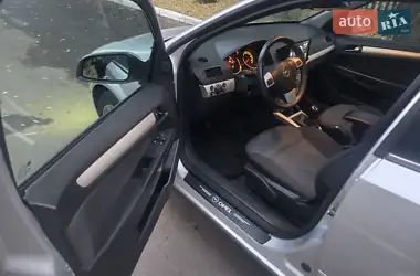 Opel Astra 2007