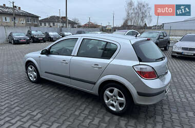 Хэтчбек Opel Astra 2007 в Луцке