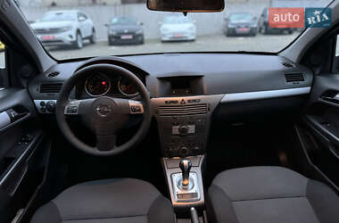 Хэтчбек Opel Astra 2007 в Луцке