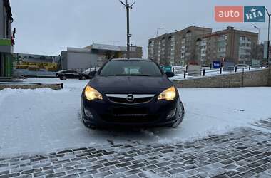 Универсал Opel Astra 2012 в Тернополе