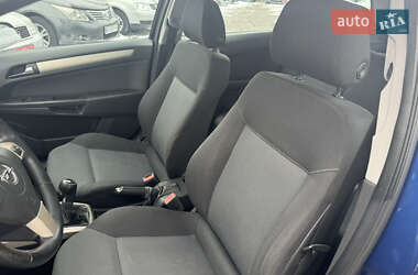 Универсал Opel Astra 2007 в Лубнах