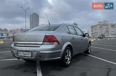 Седан Opel Astra 2012 в Києві