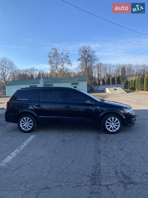 Універсал Opel Astra 2006 в Рокитному