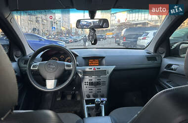 Хетчбек Opel Astra 2010 в Києві