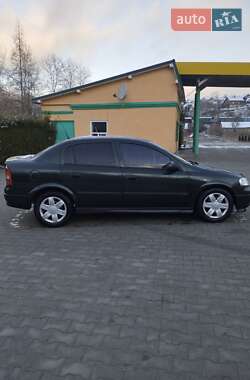 Седан Opel Astra 2003 в Турке