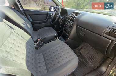 Седан Opel Astra 2003 в Турке