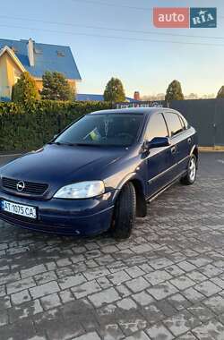 Хэтчбек Opel Astra 1999 в Болехове