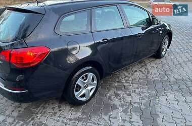 Универсал Opel Astra 2013 в 