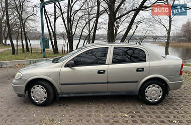 Седан Opel Astra 2008 в Києві