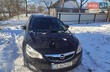 Универсал Opel Astra 2011 в Росошанах