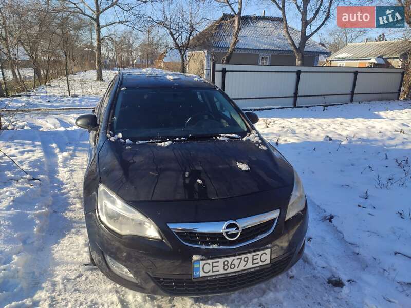 Opel Astra 2011