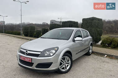 Хэтчбек Opel Astra 2005 в Днепре