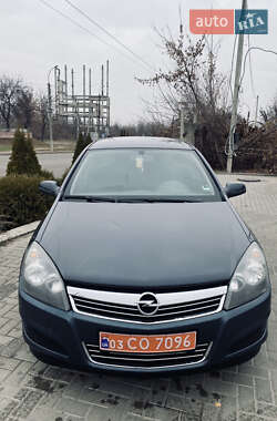 Универсал Opel Astra 2009 в Черкассах