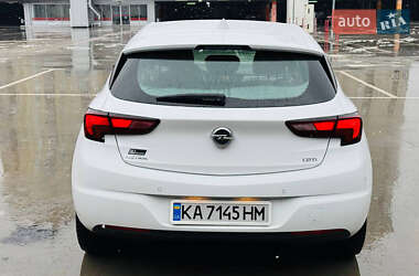 Хэтчбек Opel Astra 2018 в Киеве