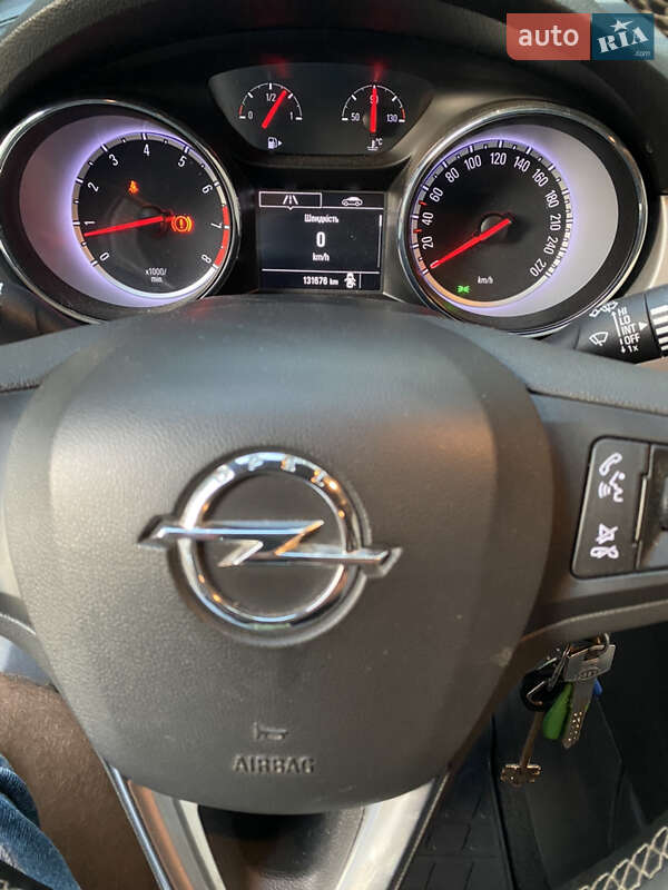 Универсал Opel Astra 2016 в Ивано-Франковске фото 9 Универсал Opel Astra 2016 в Ивано-Франковске
