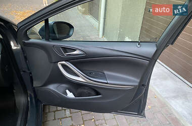 Универсал Opel Astra 2016 в 