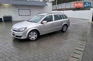 Универсал Opel Astra 2007 в Черновцах