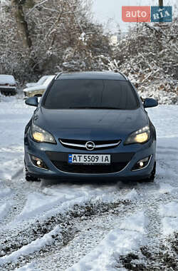 Универсал Opel Astra 2013 в Ивано-Франковске