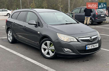 Універсал Opel Astra 2012 в Ковелі