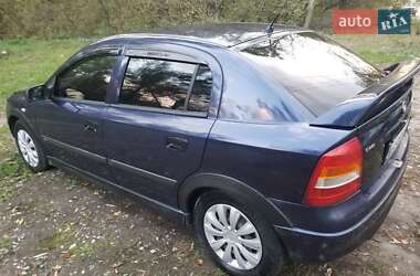 Хэтчбек Opel Astra 1998 в 