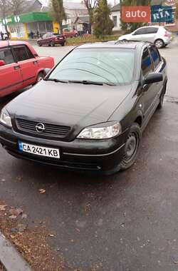 Седан Opel Astra 2006 в Звенигородке