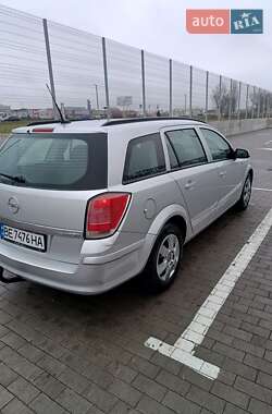 Универсал Opel Astra 2009 в Южноукраинске