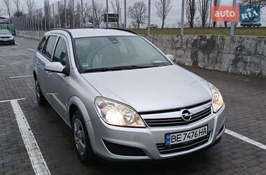 Универсал Opel Astra 2009 в Южноукраинске