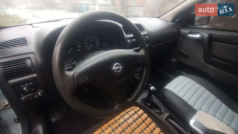 Седан Opel Astra 2004 в Житомире