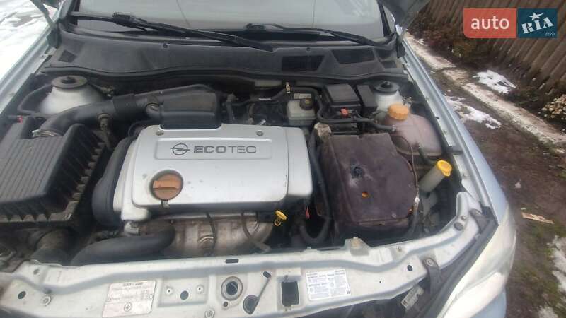 Седан Opel Astra 2004 в Житомире