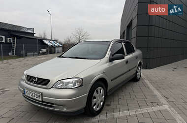 Седан Opel Astra 2006 в Тячеві