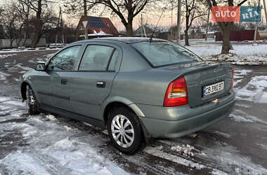 Седан Opel Astra 2006 в Чернігові