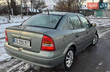 Седан Opel Astra 2006 в Чернігові