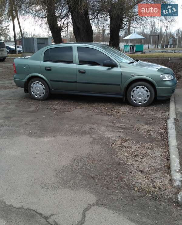 Седан Opel Astra 2008 в Бердичеві