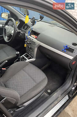 Універсал Opel Astra 2005 в Бершаді