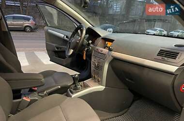 Универсал Opel Astra 2009 в Киеве