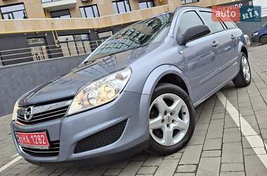 Універсал Opel Astra 2009 в Луцьку