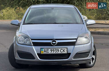 Хэтчбек Opel Astra 2005 в Кривом Роге