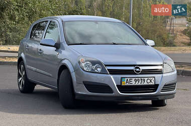 Хэтчбек Opel Astra 2005 в Кривом Роге