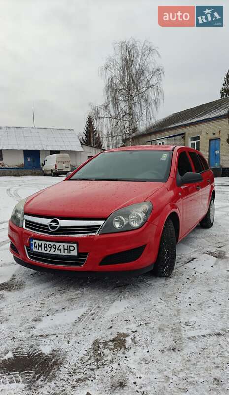 Універсал Opel Astra 2009 в Звягелі