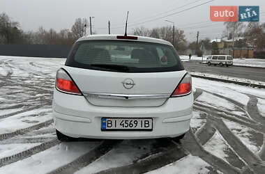 Хэтчбек Opel Astra 2006 в Полтаве