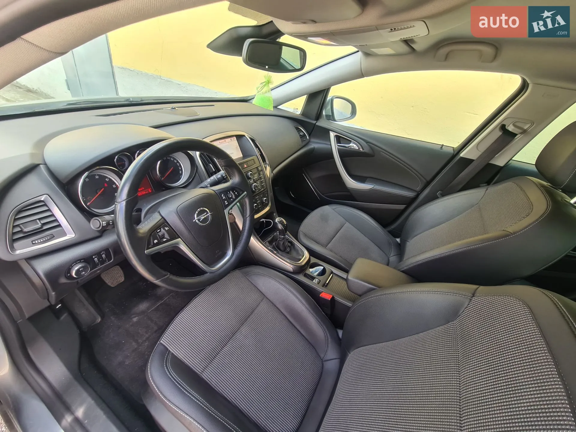 2011 Opel Astra - мініатюра 3