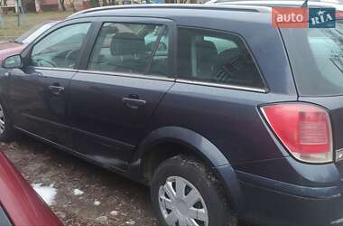 Універсал Opel Astra 2006 в Чернігові