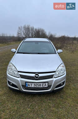 Универсал Opel Astra 2008 в Калуше